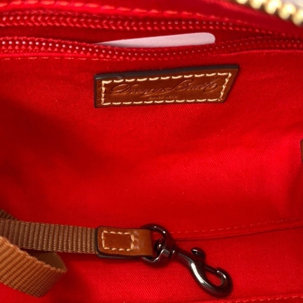 🆕 ❤️ Dooney & Bourke Red Pebble Grain Buffy Crossbody Bag ❤️ - Picture 15 of 15